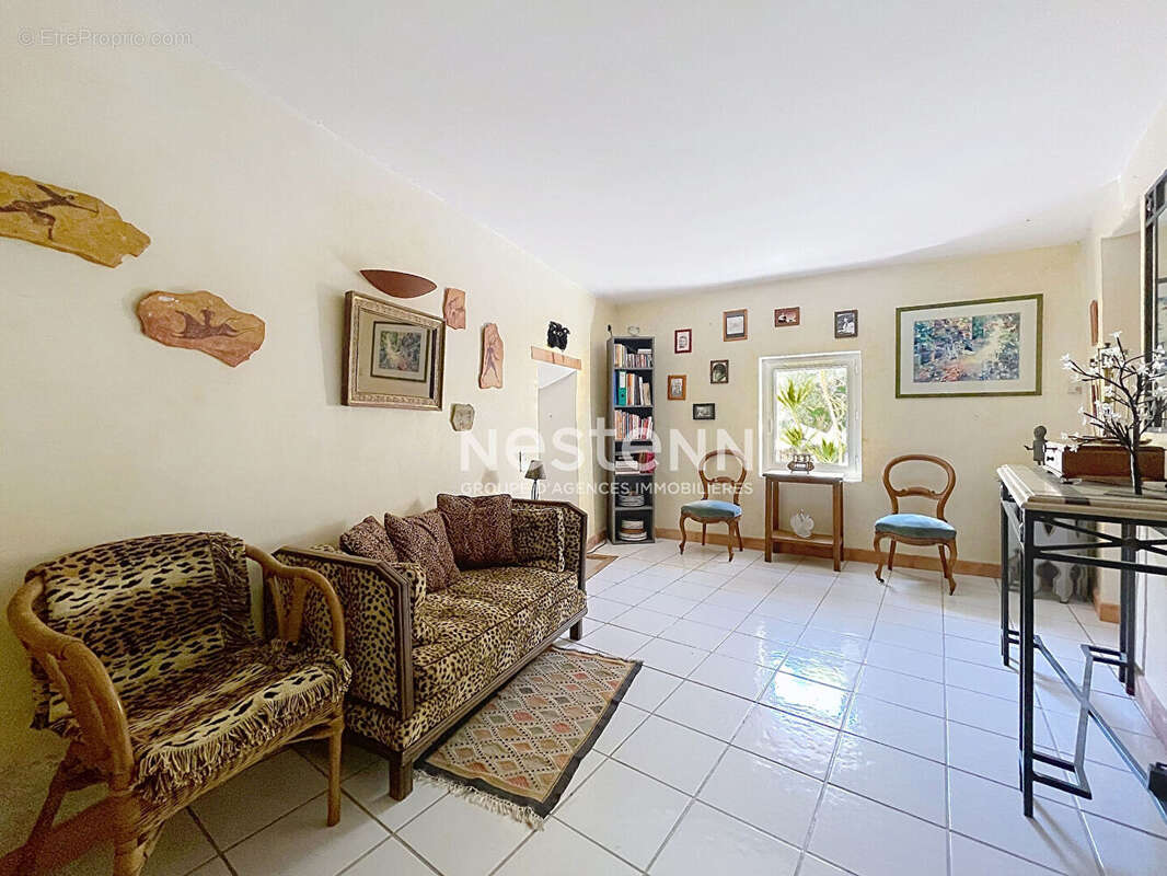 Maison à CABRIERES-D'AIGUES