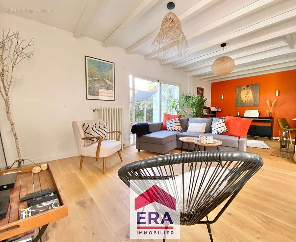 Maison à SARTROUVILLE