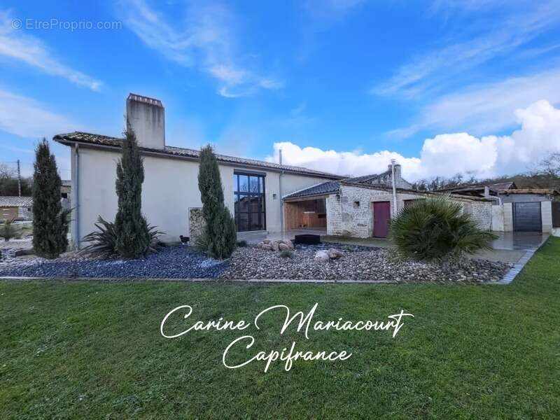 Maison à LA CRECHE