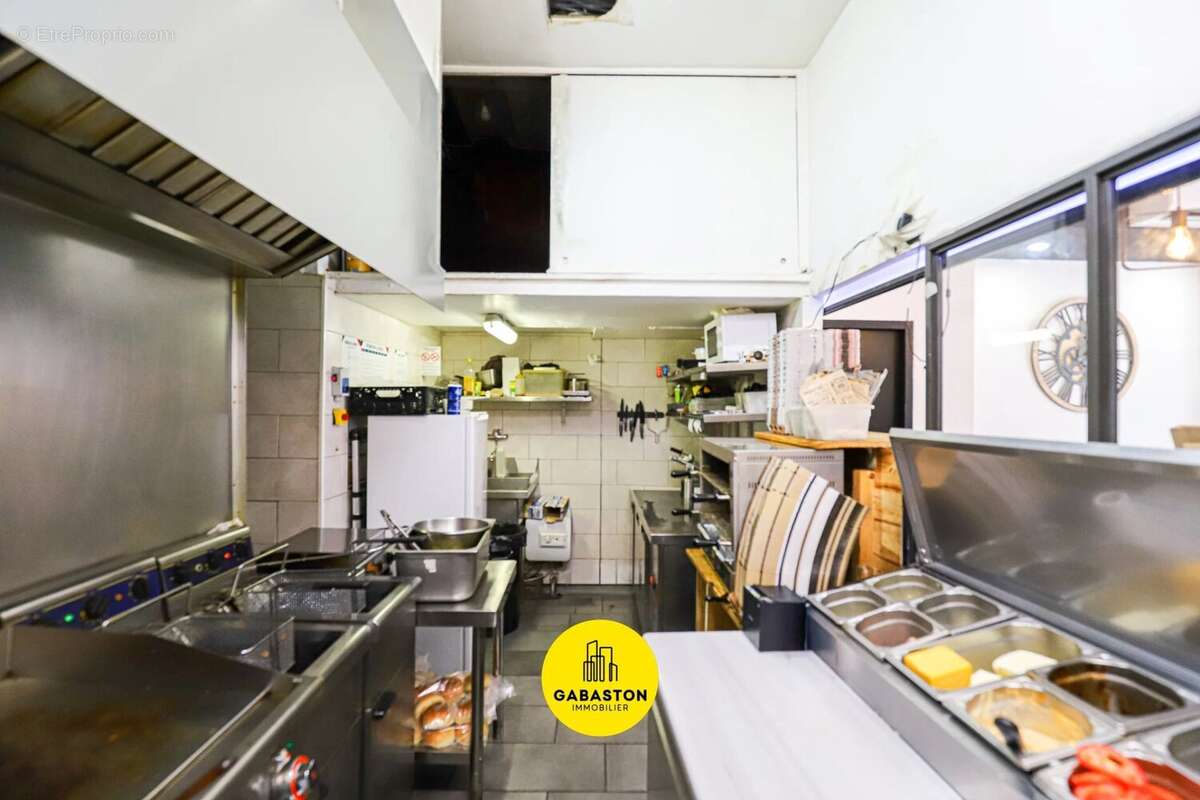 Commerce à MARSEILLE-4E