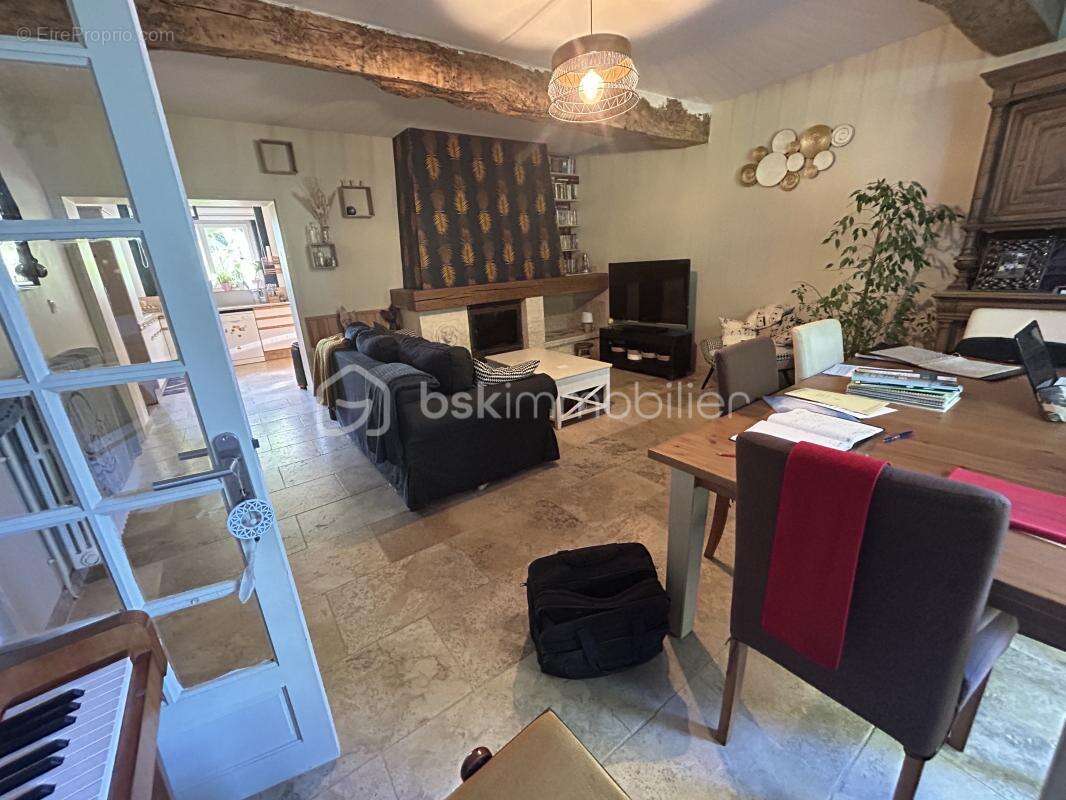 Belle Maison en Pierres - Grand Terrain Arboré - photo 9