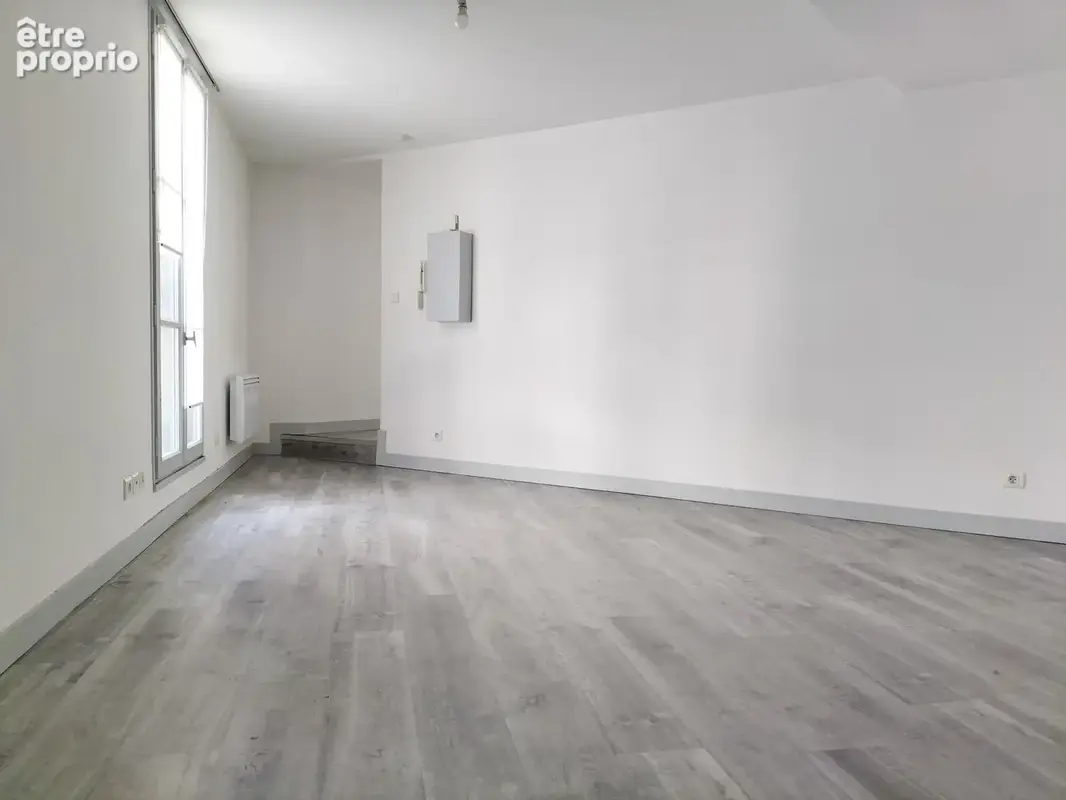 LAVAL, hyper centre rive droite, un appartement T3 d'eniron 44.2m2 habitables - photo 2