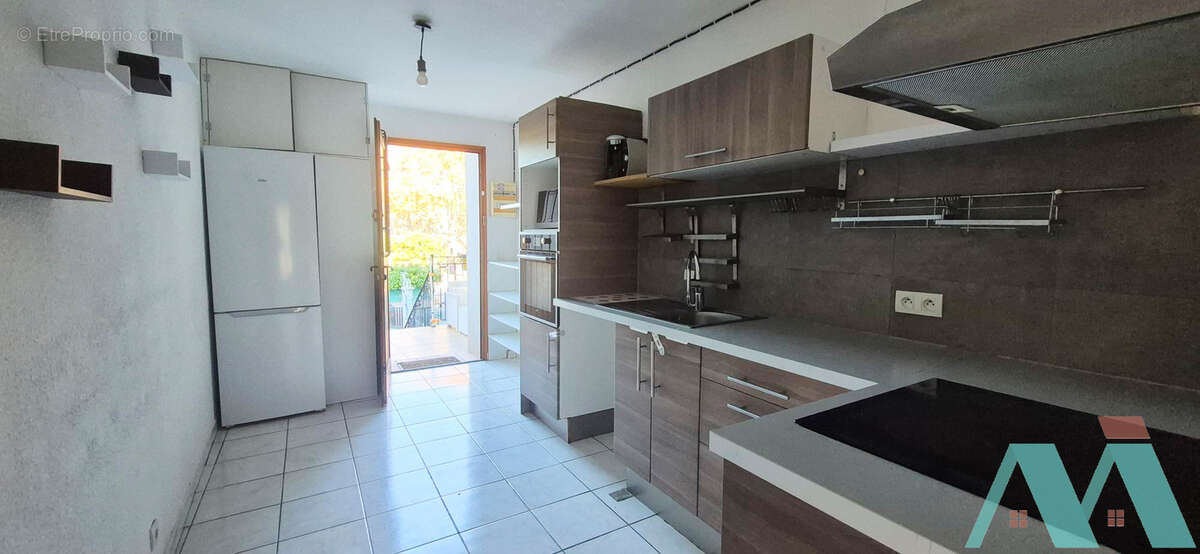 Appartement à LE CASTELLET