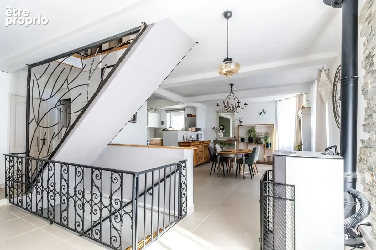 Maison 6 pièces 170 m² à vendre à Beauregard (01480) - photo 4