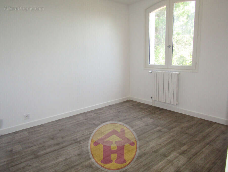 Maison à SAINT-VICTURNIEN