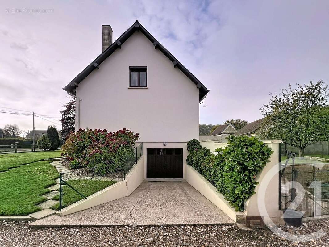 Maison à BOISSEY-LE-CHATEL
