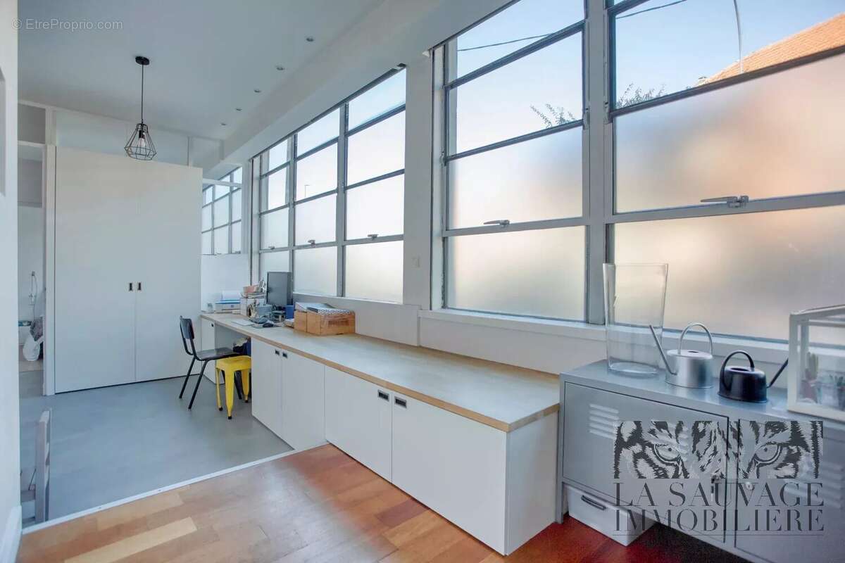 Commerce à MONTREUIL