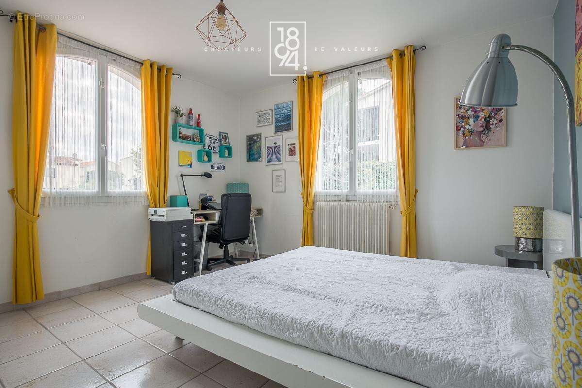 Appartement à LES PENNES-MIRABEAU