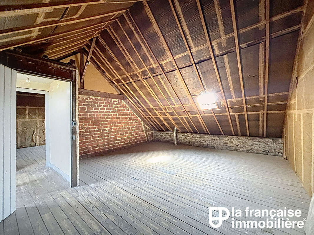 Maison 8 pièces de caractère de 160 m², Sacrés Coeurs. - photo 10