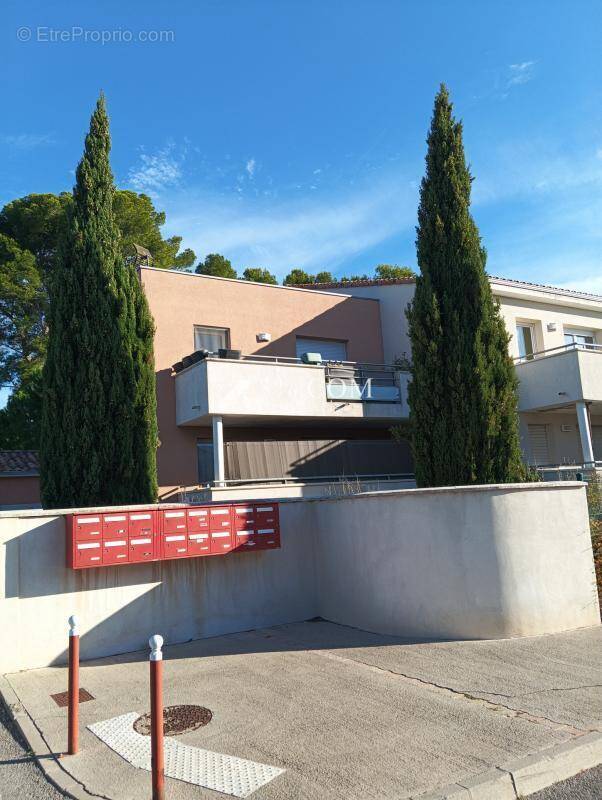 Appartement à POUSSAN