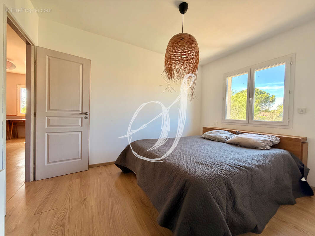 Maison à COURNONTERRAL