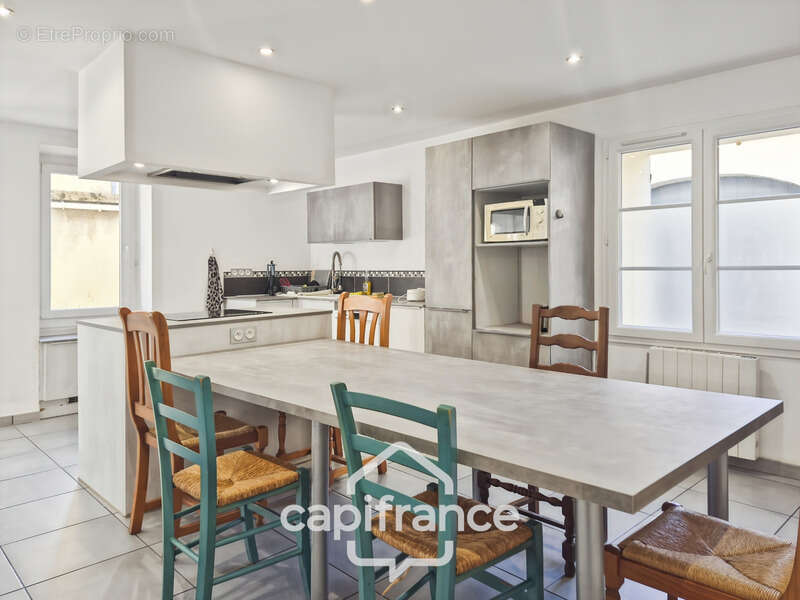 Maison à MONTFAUCON