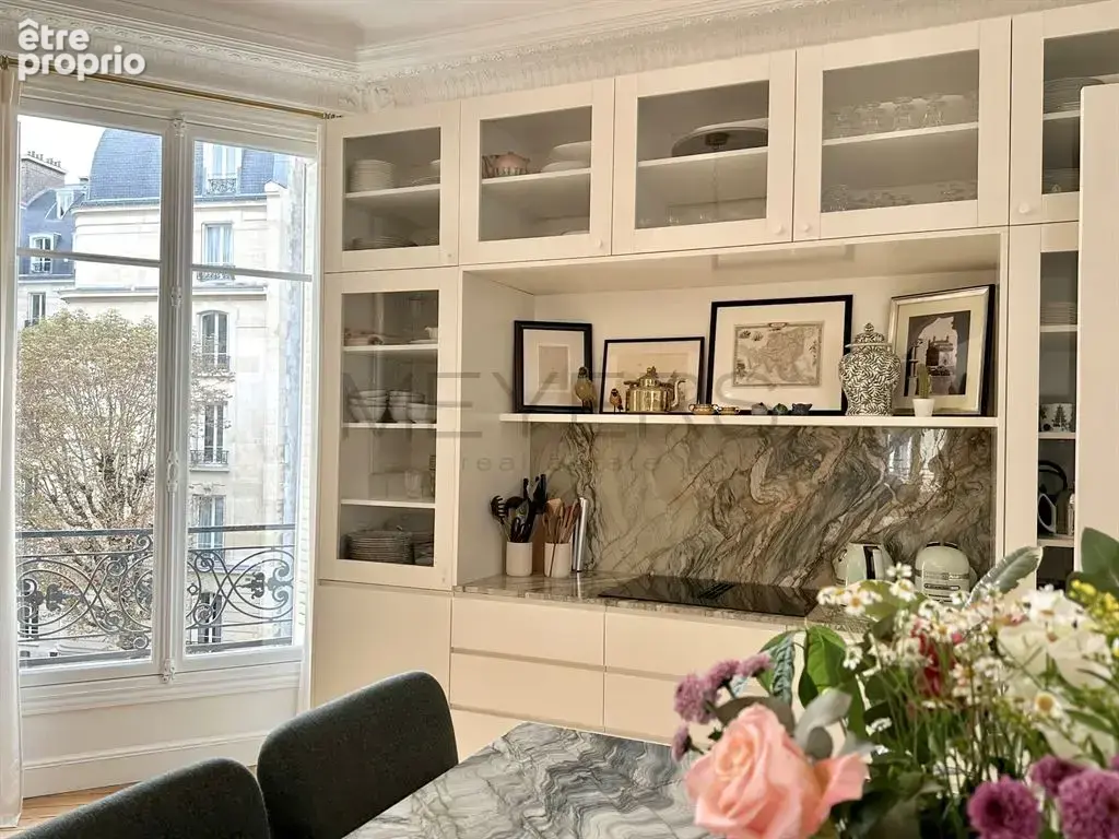 Paris 17ème -   Plaine Monceau, Wagram/Courcelles – 6 Pièces de 180m² - photo 11