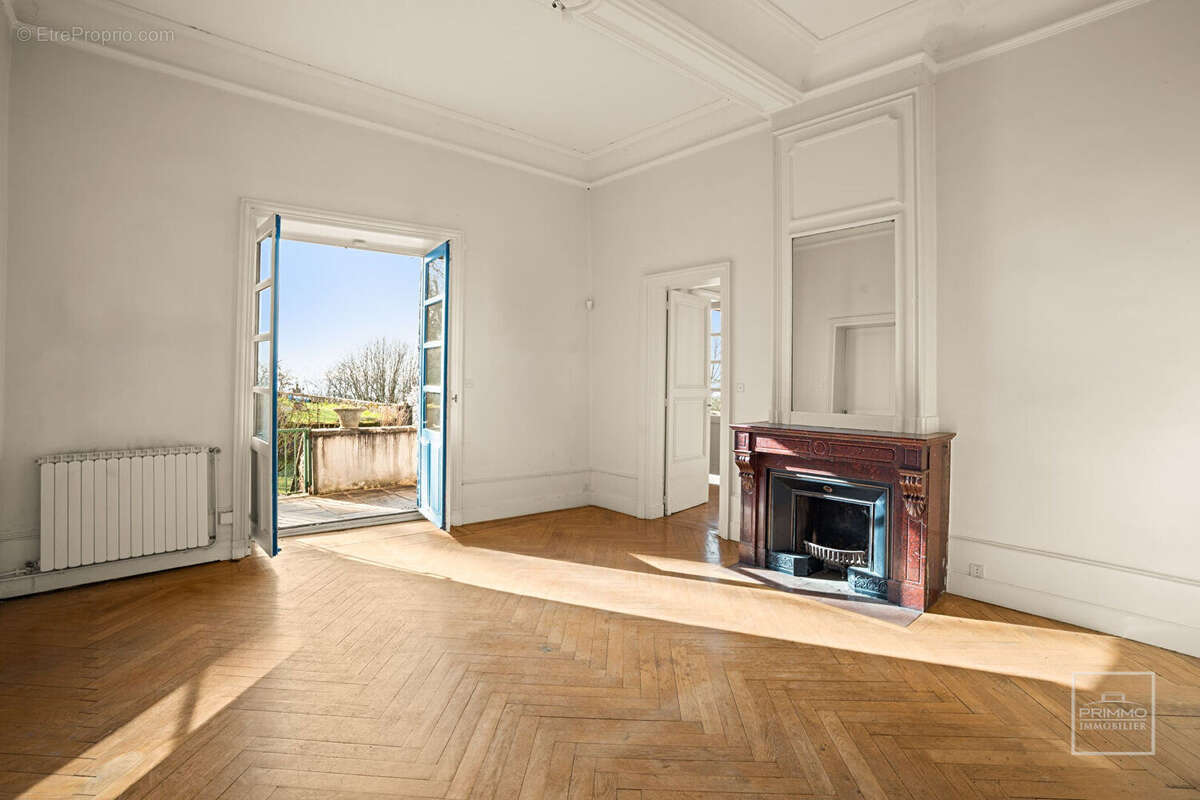 Maison à SAINT-DIDIER-AU-MONT-D'OR