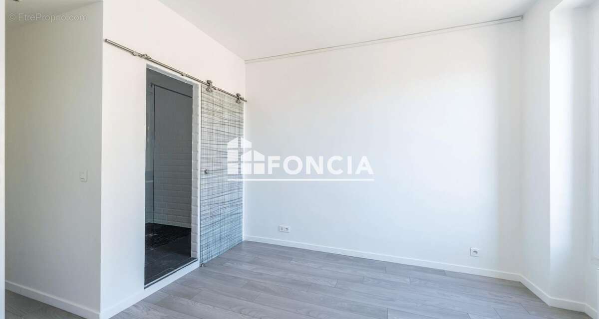 Appartement à MONTROUGE