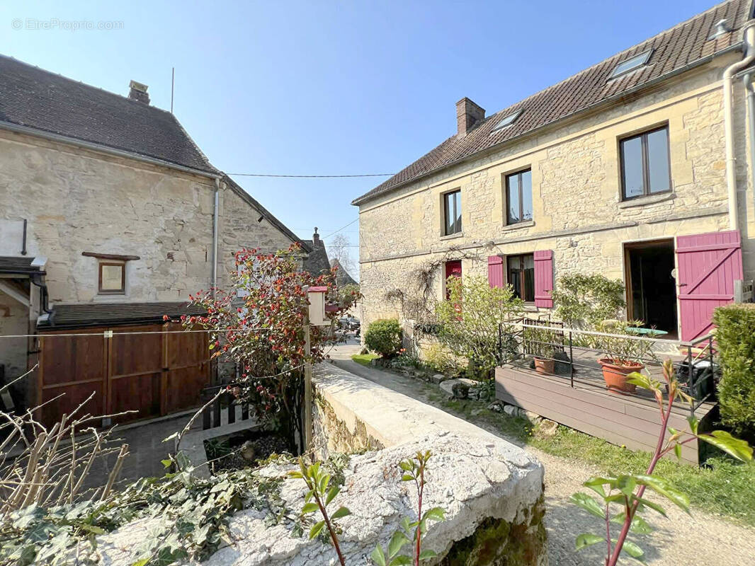 Maison à CHAUMONT-EN-VEXIN