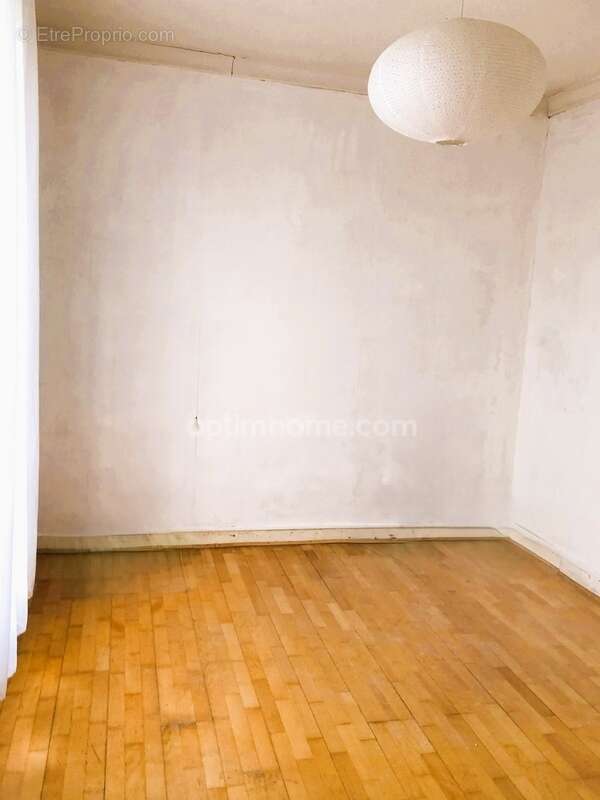 Maison à MONTIGNY-LES-CORMEILLES