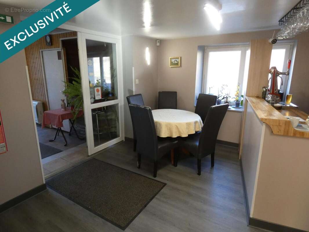 Commerce 111 m² à Ronchamp  - photo 6
