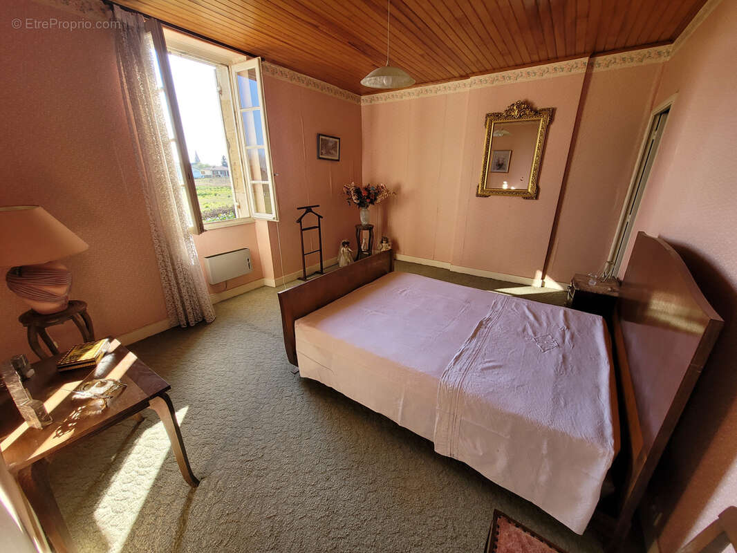 Maison à MONGAUZY