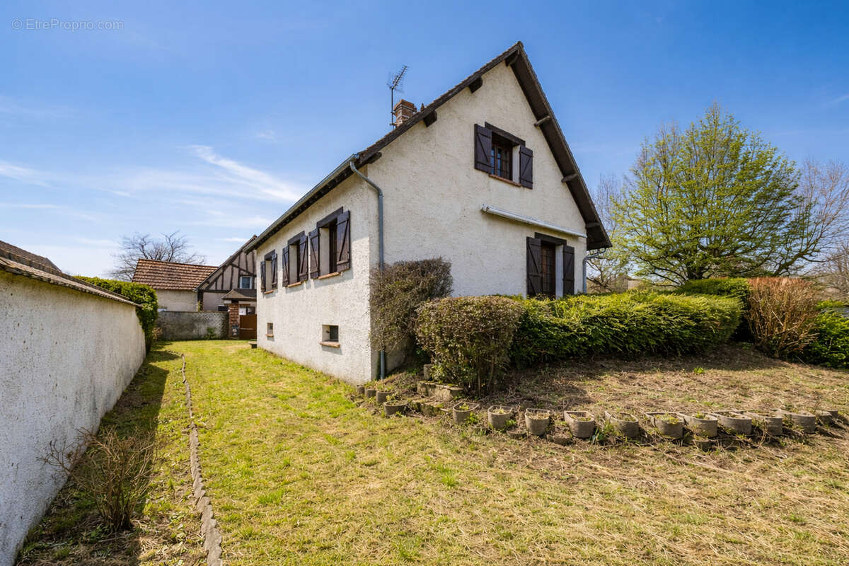 Maison 4 chambres - proche Nogent le Roi - photo 2
