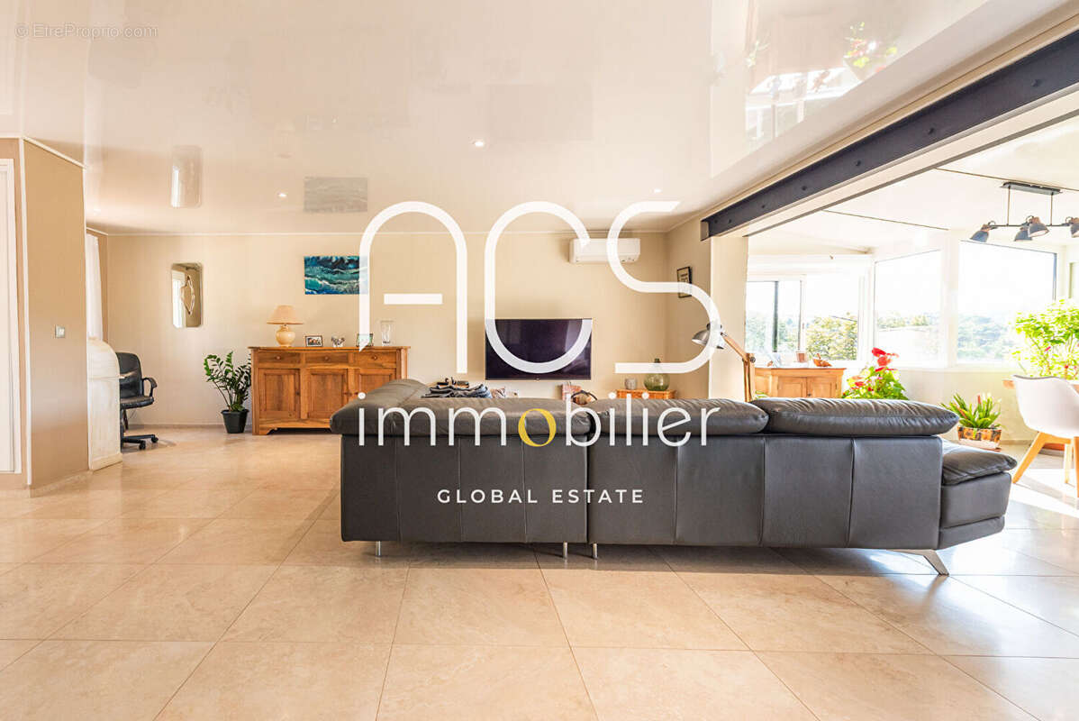 Maison à ENSUES-LA-REDONNE