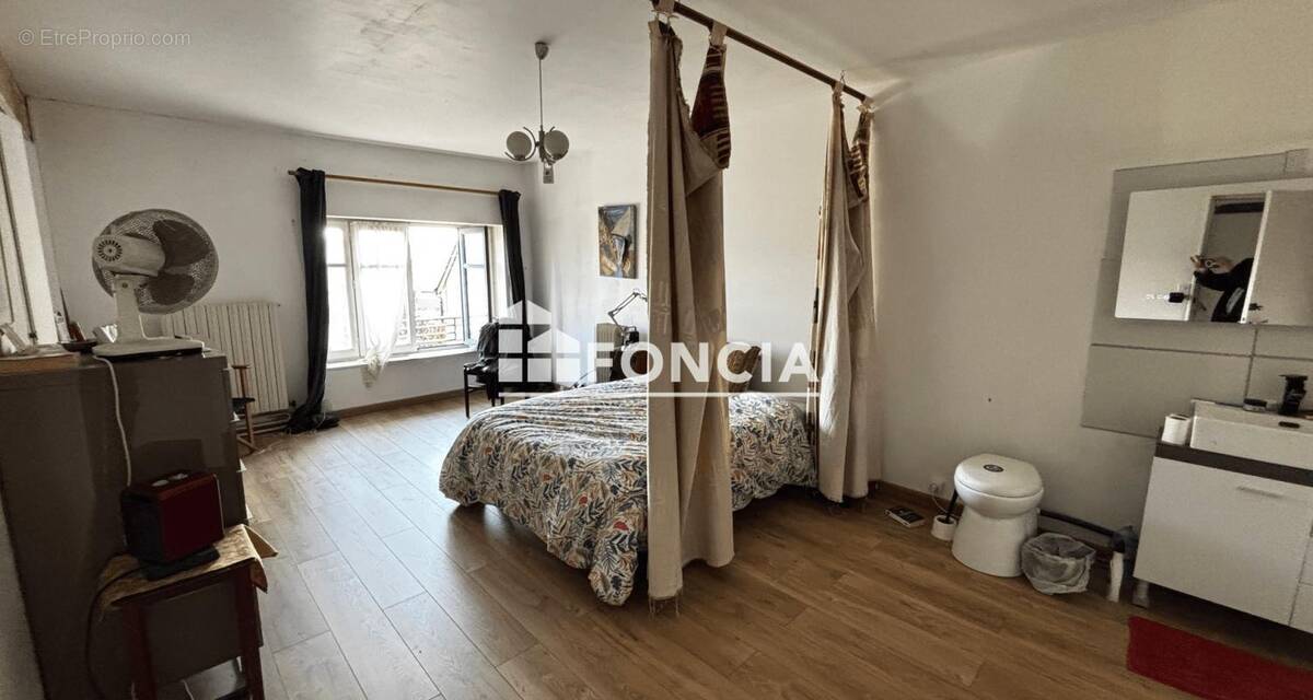 Maison à SILLE-LE-GUILLAUME