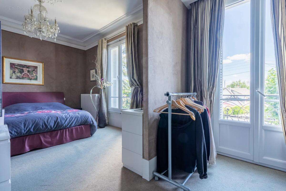 Maison à NEUILLY-PLAISANCE