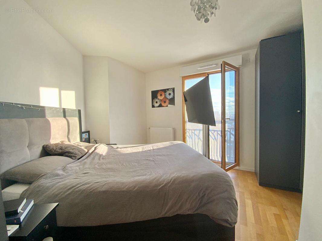 Appartement à COLOMBES