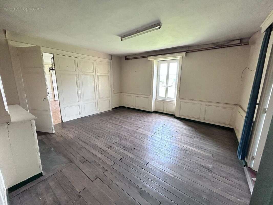 Appartement à COUTOUVRE