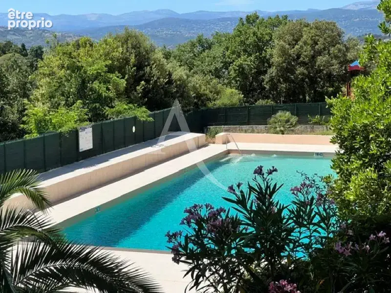 Appartement à LE CANNET