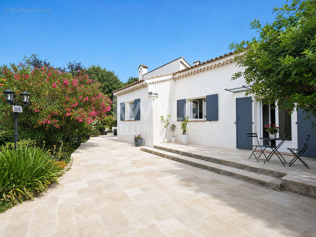 Maison 155 m² à Grasse  - photo 6