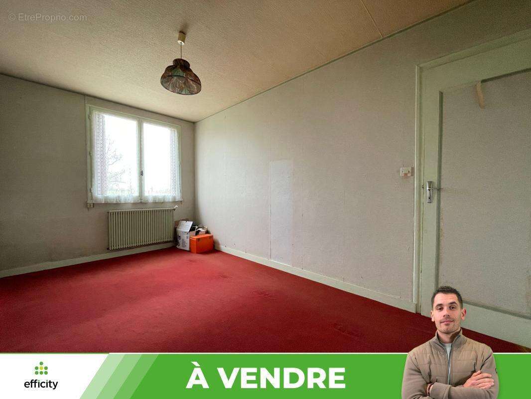 Maison à MAGNE