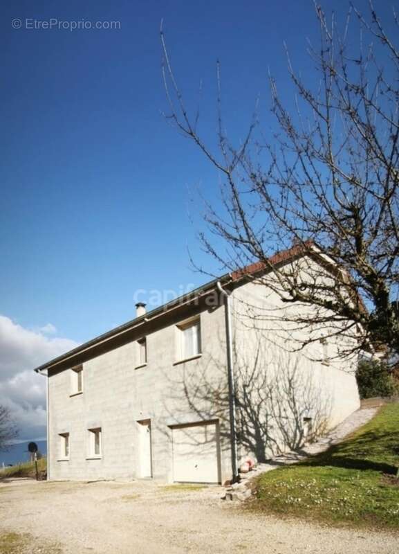 Maison à VEYRINS-THUELLIN