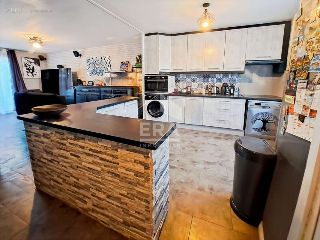 Maison à VERT-SAINT-DENIS