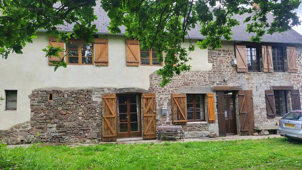 Maison à PONT-FARCY