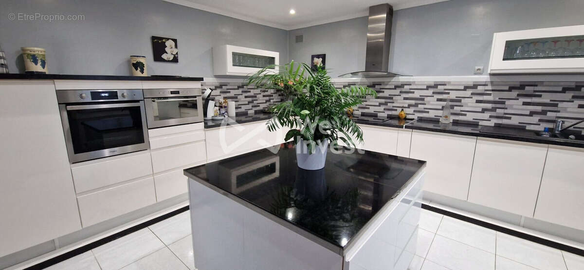 Maison à COURLON-SUR-YONNE