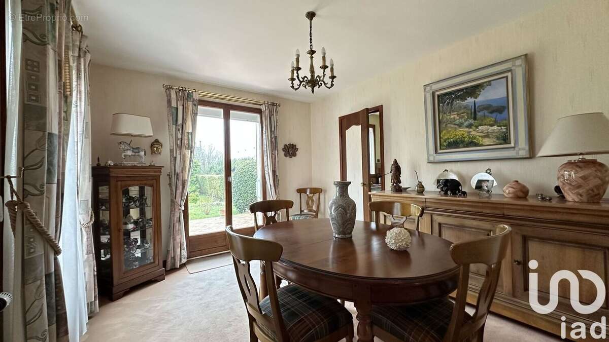 Maison 105 m² à Elancourt  - photo 5