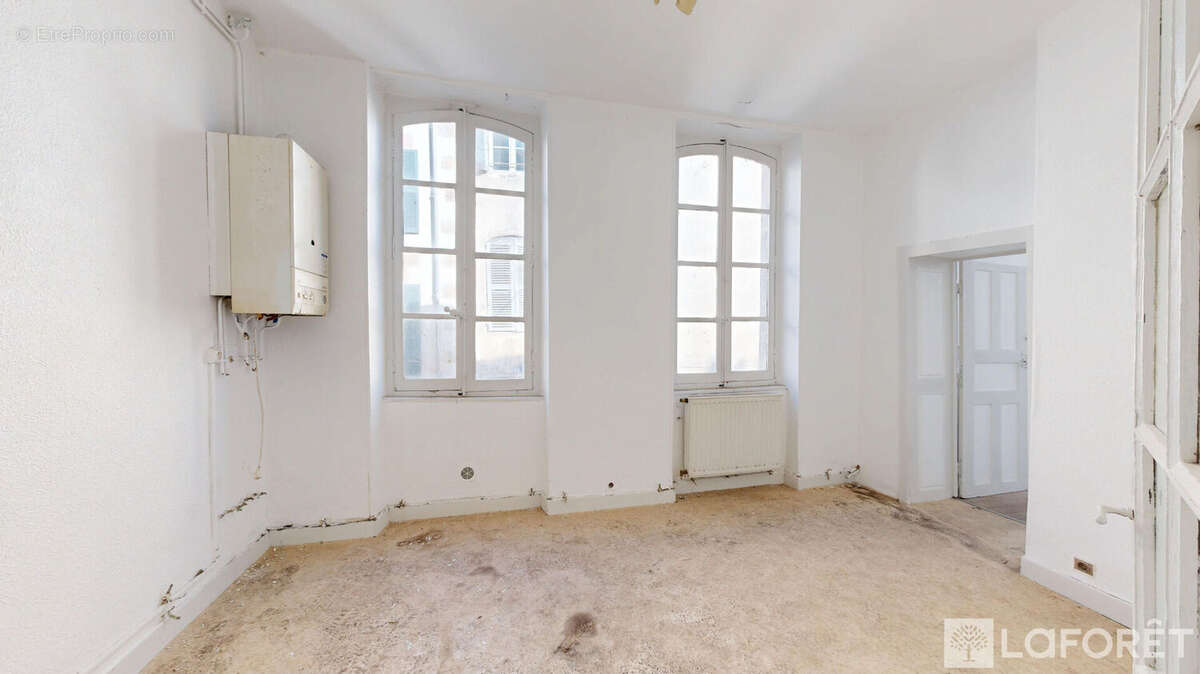 Appartement à MOULINS
