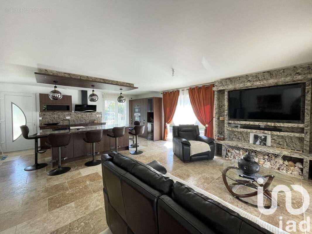 Photo 8 - Maison à VOULEME