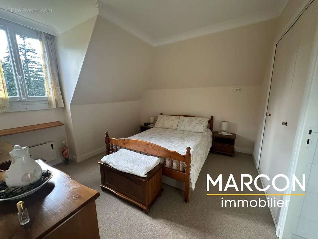 Maison à SAINT-SULPICE-LAURIERE