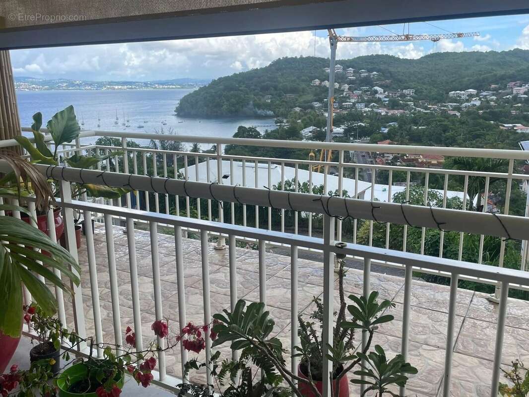 Appartement à LES TROIS-ILETS