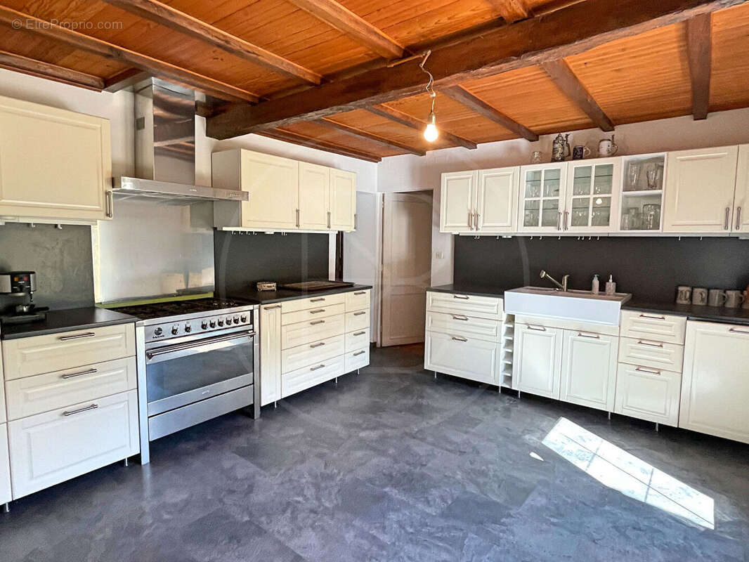 Maison à RAZAC-DE-SAUSSIGNAC