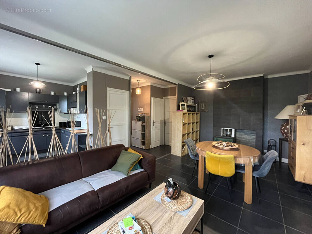 Maison à POUILLY-SUR-LOIRE