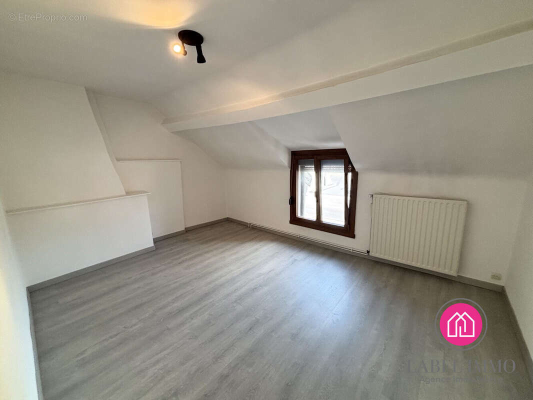 Maison 98 m² à La Sentinelle  - photo 5