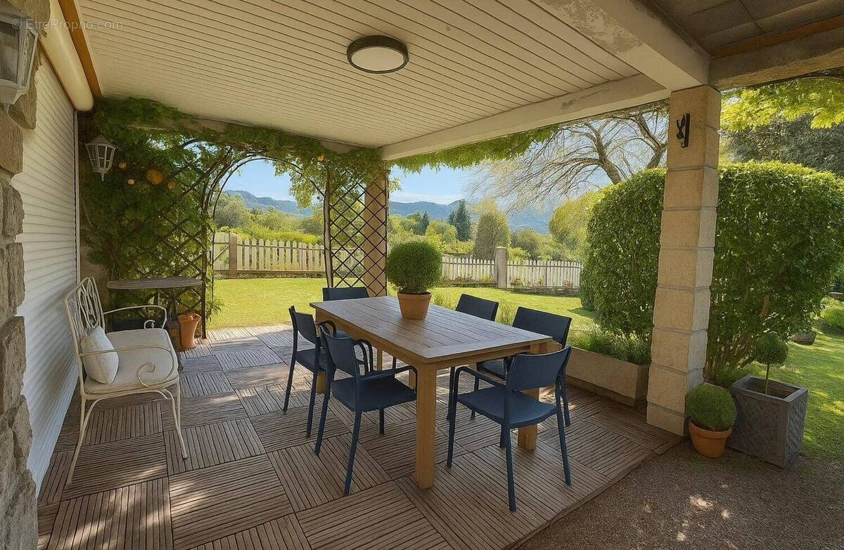 Appartement à LES MARCHES