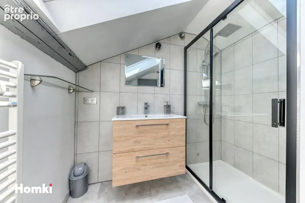 À VENDRE – Superbe appartement duplex rénové dans villa des années 1960 – Rue Guynemer - photo 9