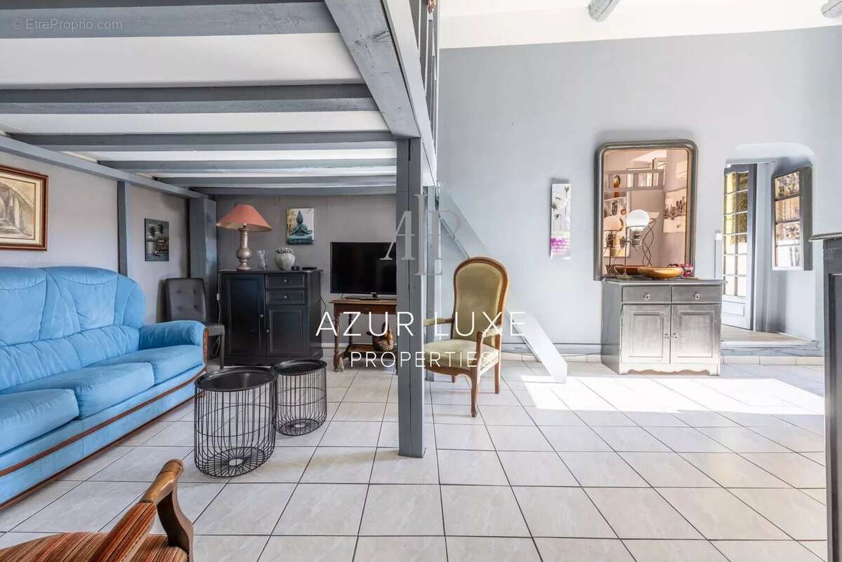Appartement à VILLEFRANCHE-SUR-MER