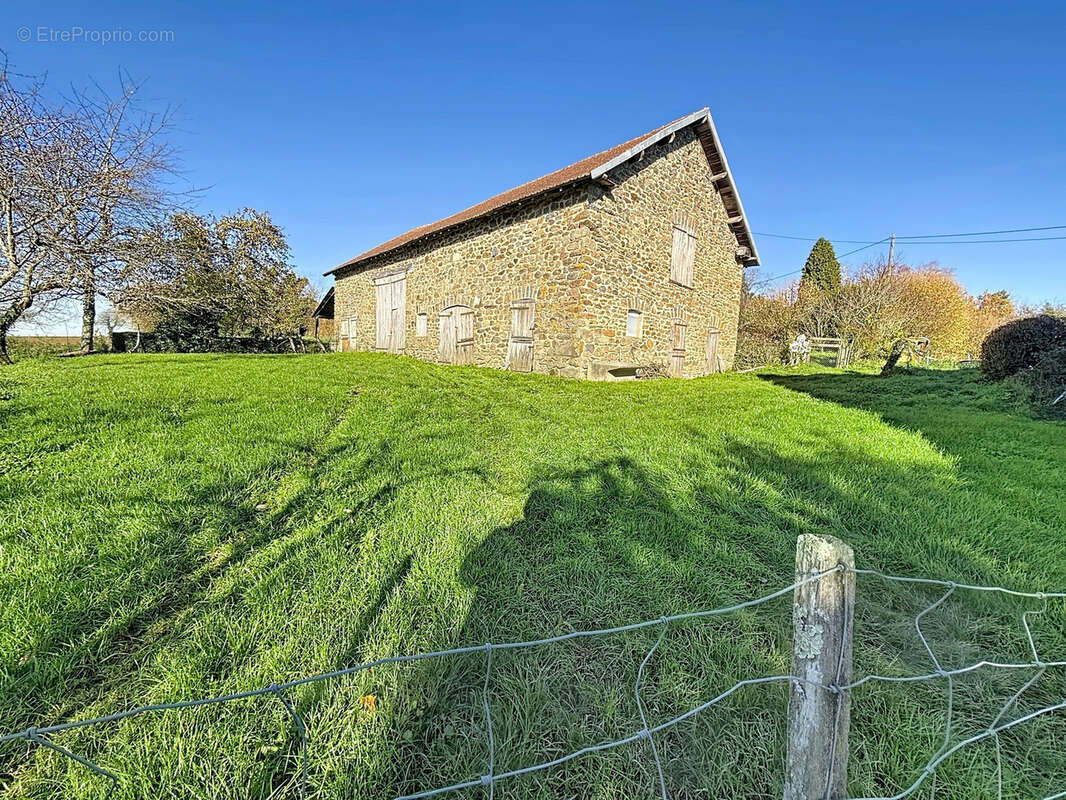 Maison à PERPEZAC-LE-NOIR