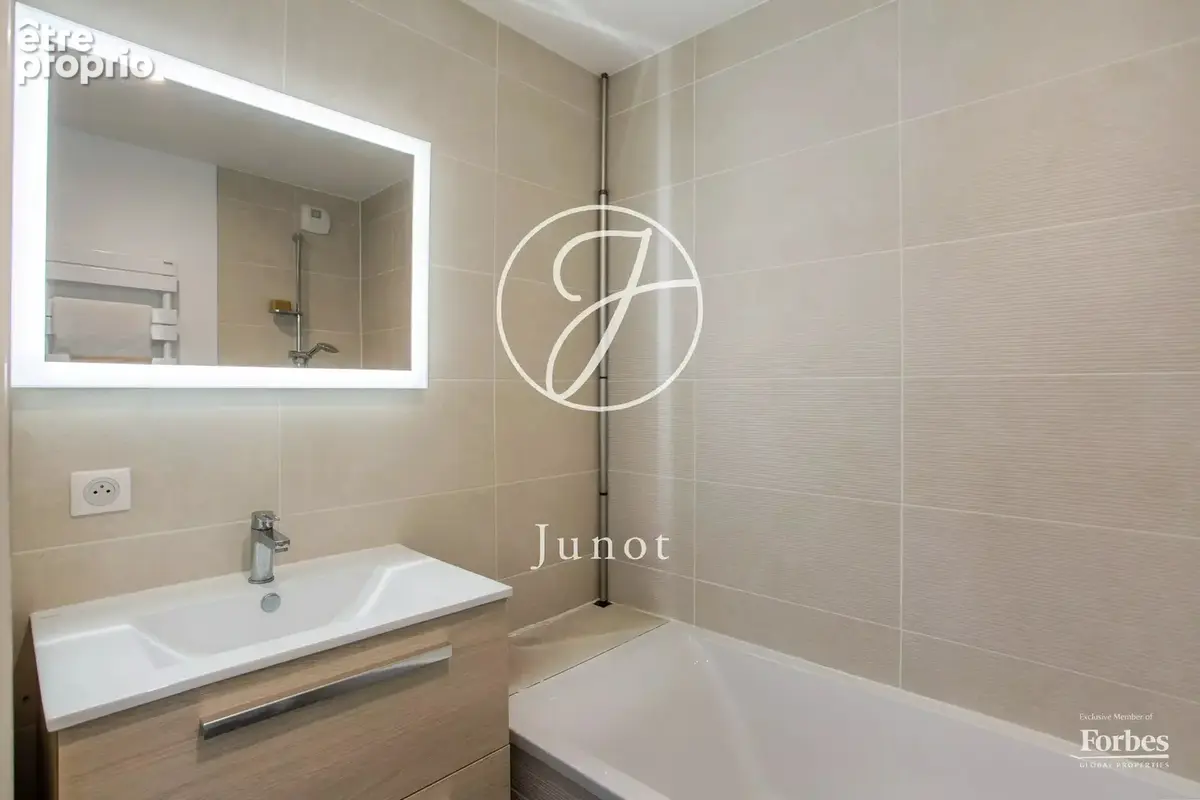 Issy-les-Moulineaux - CŒUR DE VILLE - Duplex - 84,10m² Carrez - 2 chambres - Balcon - photo 10