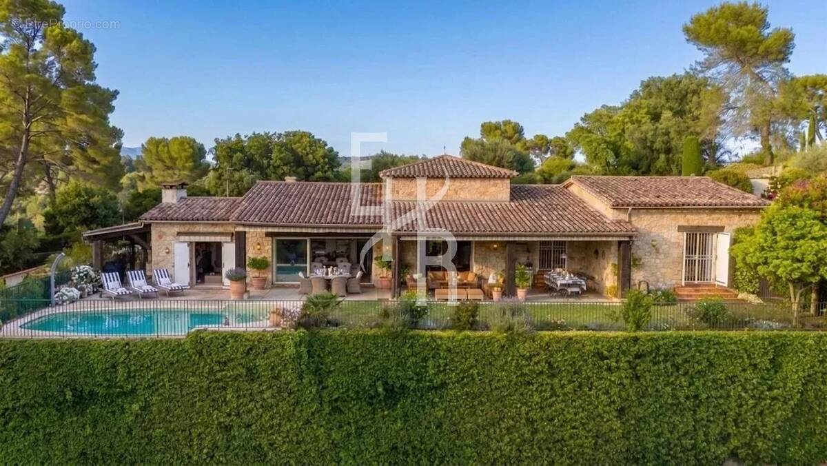 Maison à BIOT